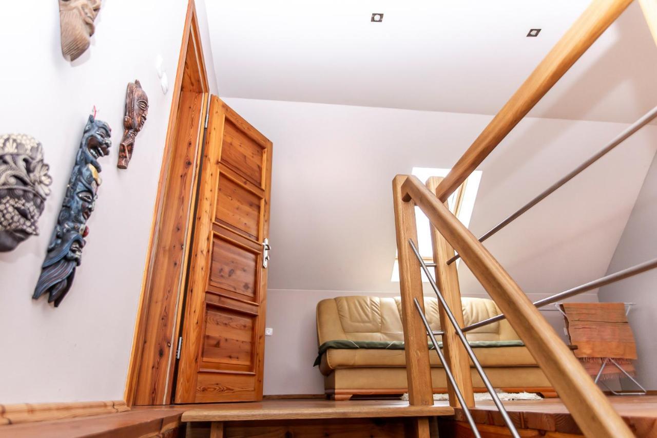 Bieszczadzki Kat Villa Lesko Bagian luar foto