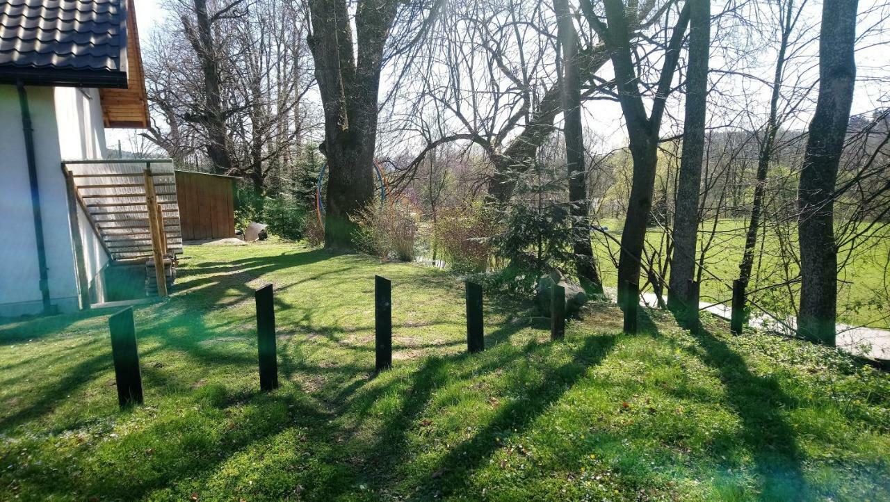 Bieszczadzki Kat Villa Lesko Bagian luar foto